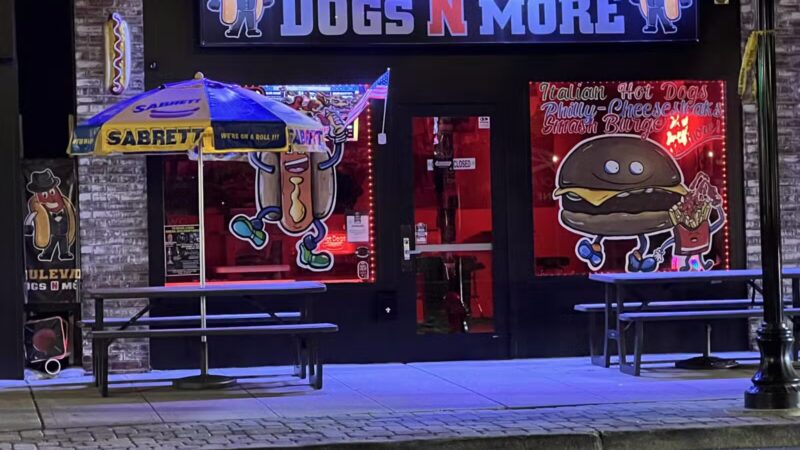 Boulevard Dogs-n-More - Hasbrouck Heights, NJ