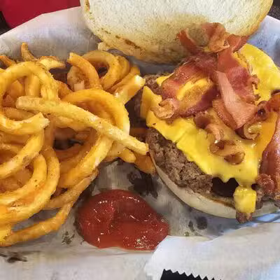 Barbers Place - Hohenwald, TN