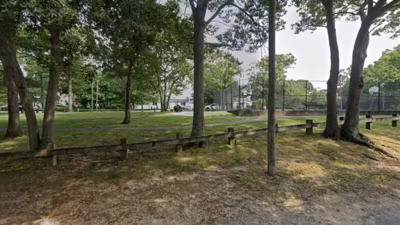 Woodedge Park - Holtsville, NY