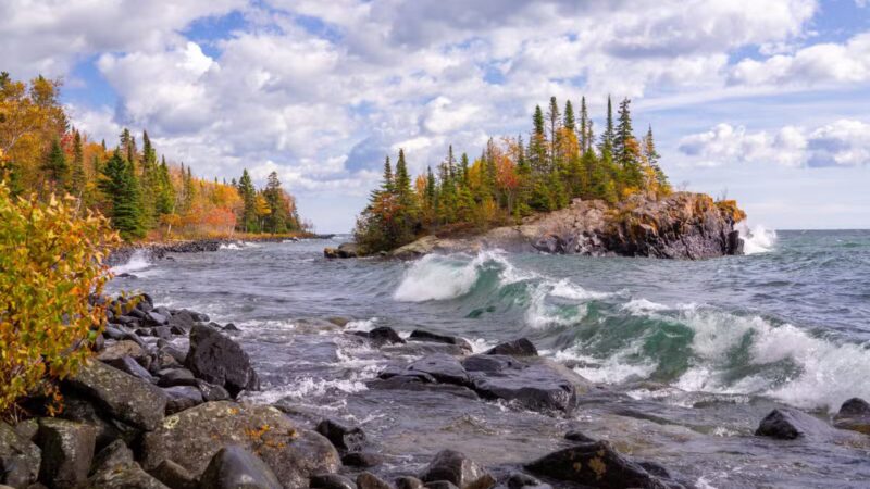Horseshoe Bay Hiking Trailhead - Hovland, MN