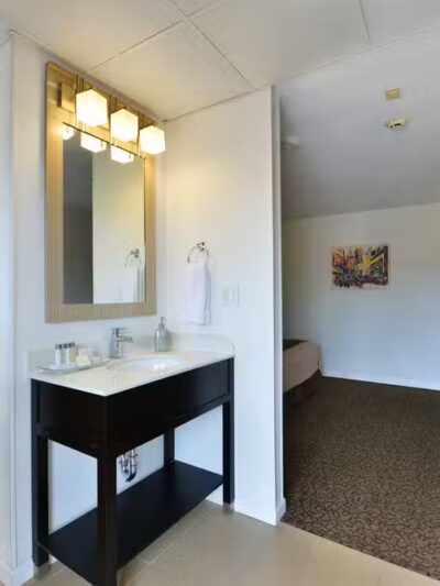 Inn At Jericho - Jericho, NY