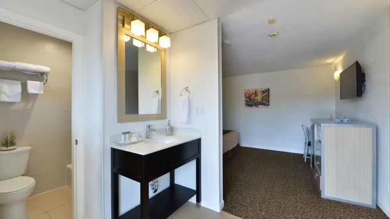 Inn At Jericho - Jericho, NY