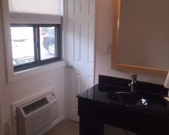 Inn At Jericho - Jericho, NY