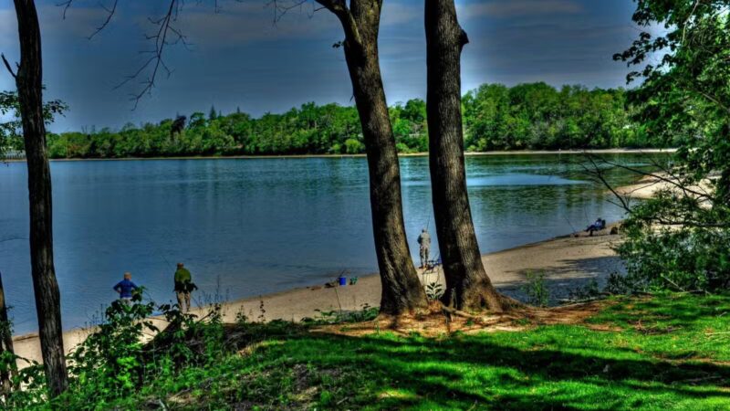 Larry's Landing - Lake Ronkonkoma, NY