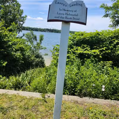 Larry's Landing - Lake Ronkonkoma, NY