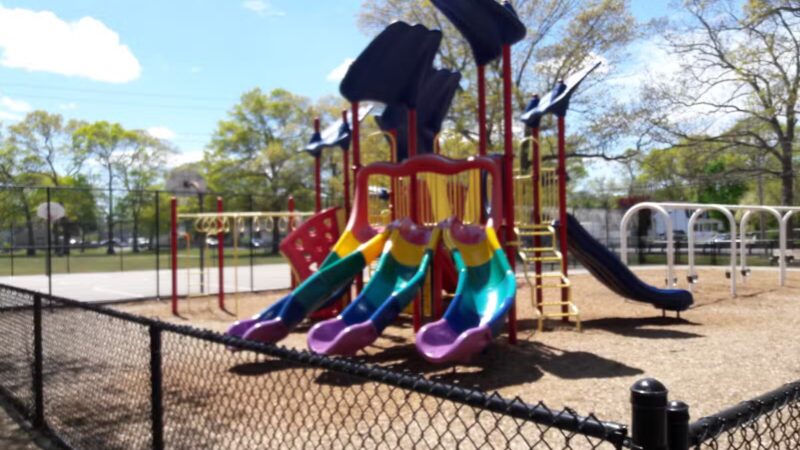 Waltess Estates Park - Lake Ronkonkoma, NY