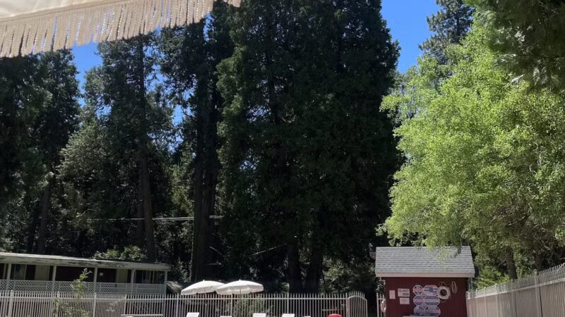 The Long Barn Lodge - Long Barn, CA