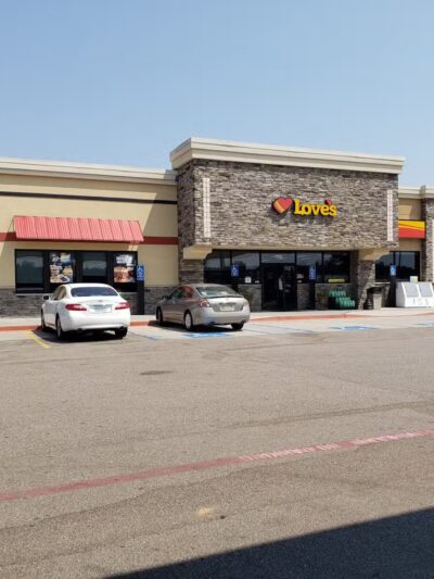 Dog Park at Love’s Travel Stops - Magee, MS