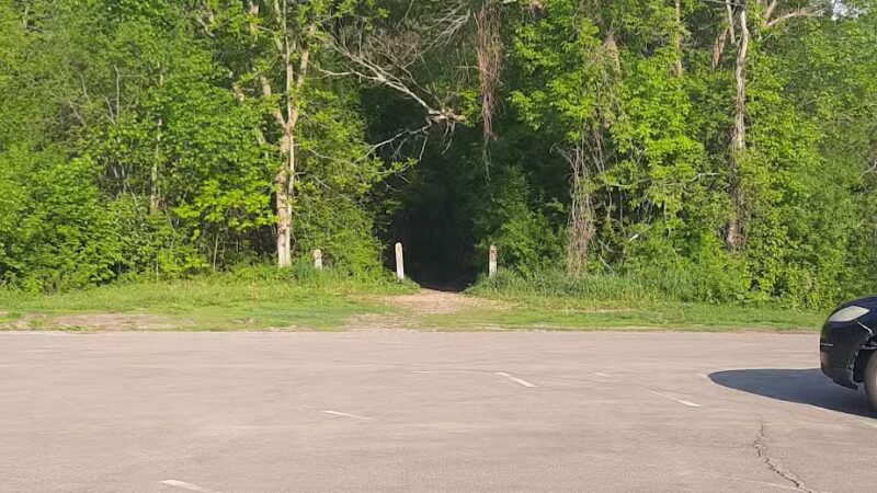Luce Line Trail Parking - Maple Plain, MN