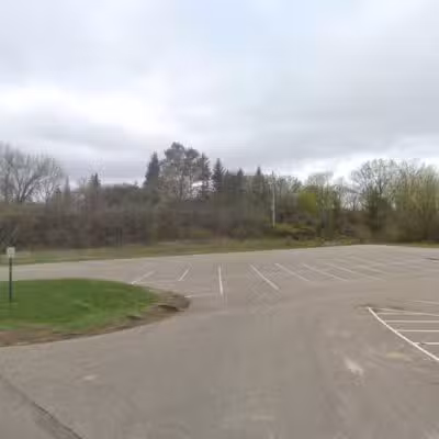 Luce Line Trail Parking - Maple Plain, MN