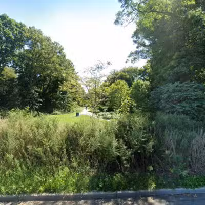 Dog Trail - Massapequa, NY