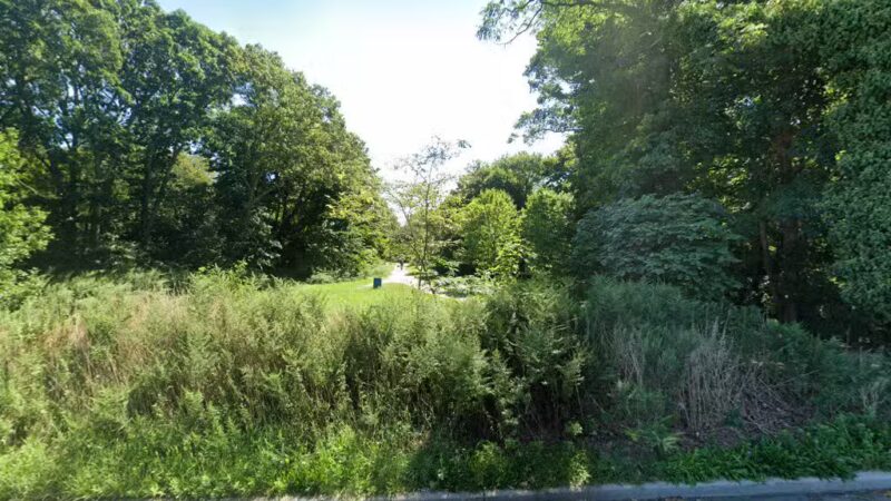 Dog Trail - Massapequa, NY