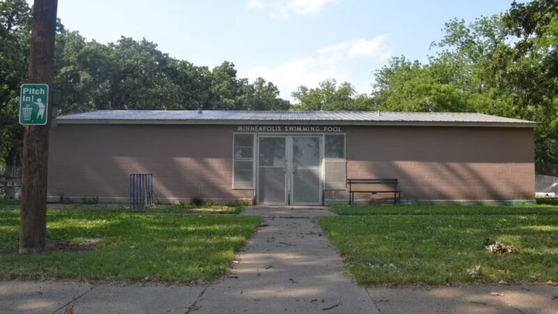 Markley Grove Park Swimming Pool - Minneapolis, KS