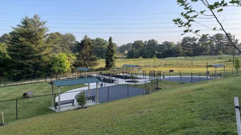 Montgomery Village Dog Park - Montgomery Village, MD