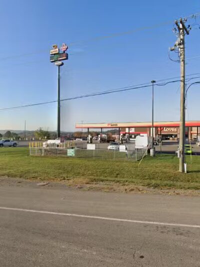 Dog Park at Love's Travel Stops - Mosheim, TN