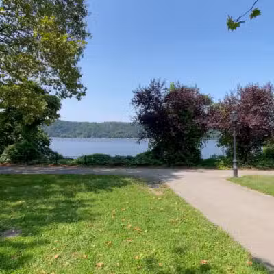 Overlook Meadow - New York, NY