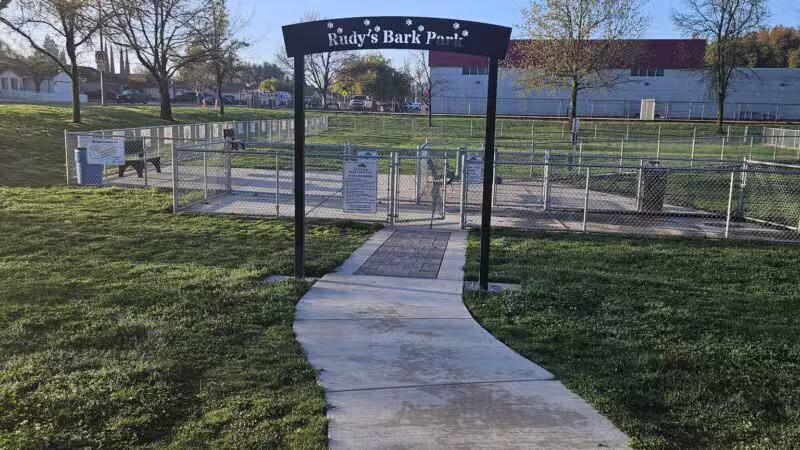 Oakdale Dog Park #2 - Oakdale, CA