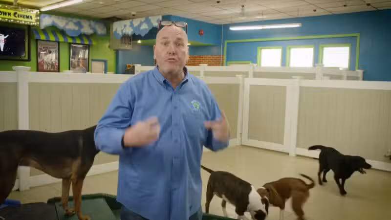 Hounds Town Ronkonkoma - Ronkonkoma, NY