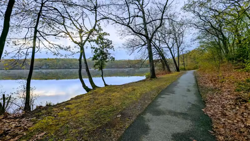 Jordan Pond Walking Trail - Shrewsbury, MA