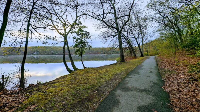 Jordan Pond Walking Trail - Shrewsbury, MA