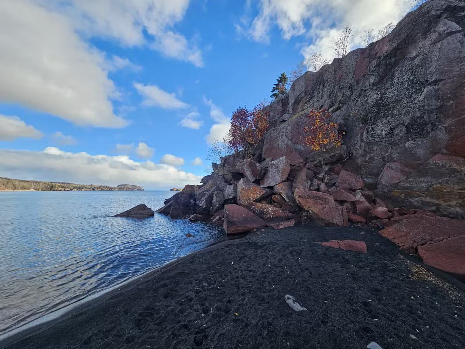 Black Beach Trailhead - Silver Bay, MN