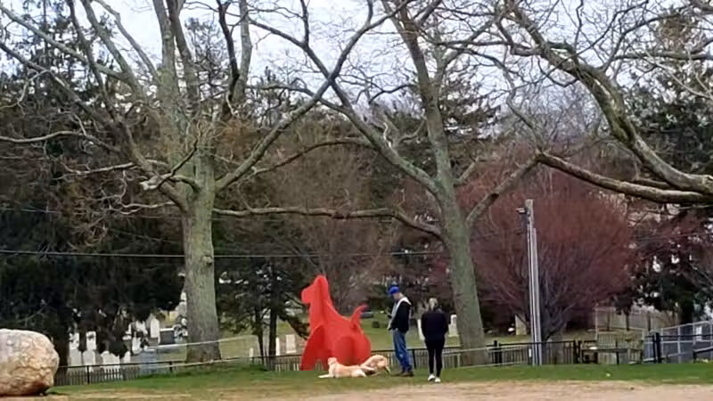 Lola Prentice Memorial Dog Park - Southampton, NY