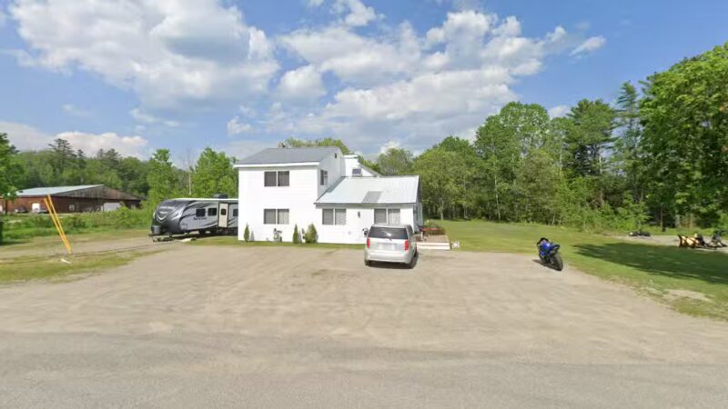 So Fetch doggie daycare & boarding - Strong, ME