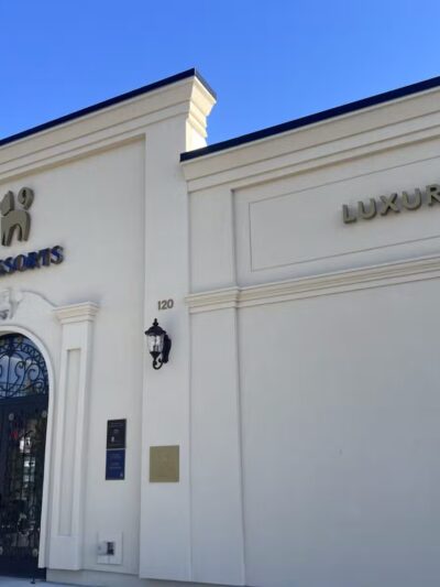 K9 Resorts Luxury Pet Hotel Syosset - Syosset, NY