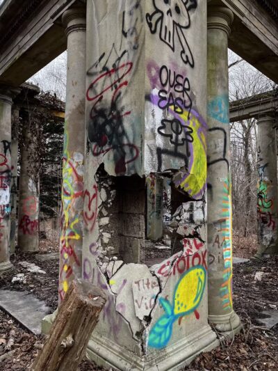 Muttontown Preserve Equestrian Center - Syosset, NY