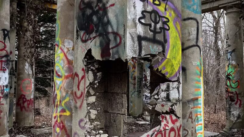 Muttontown Preserve Equestrian Center - Syosset, NY