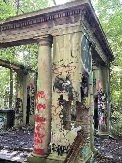 The Ruins of Zog I, Muttontown Preserve, Muttontown, NY - Syosset, NY