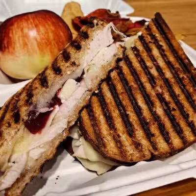 Common Grounds Bistro - Waterbury, CT