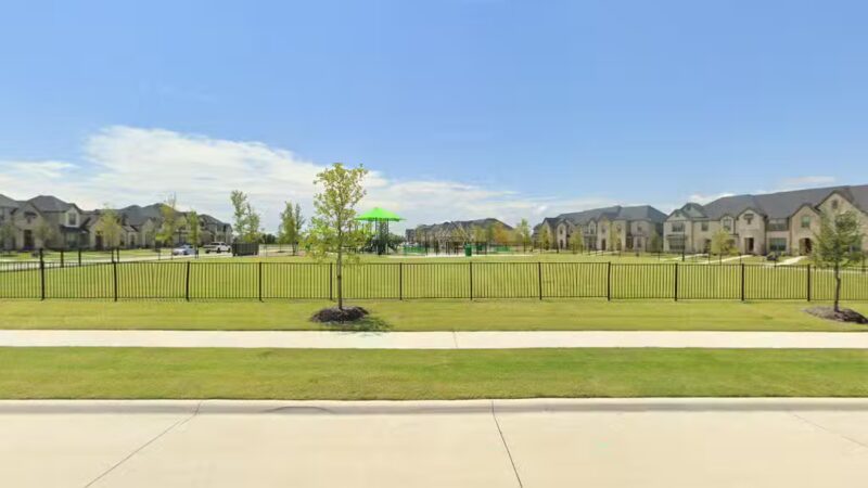 The Retreat at North Grove Dog Park - Waxahachie, TX