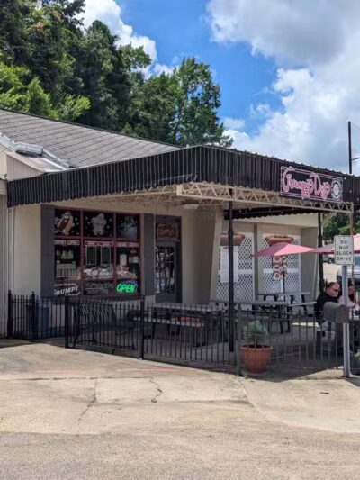 Grumpy Dog - Wetumpka, AL