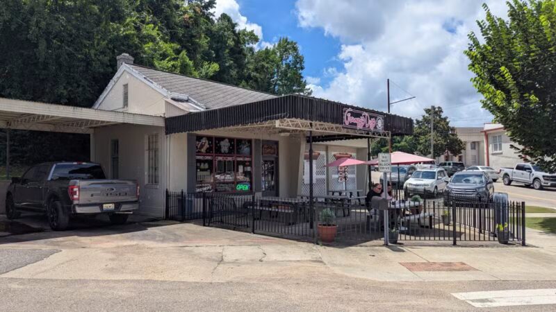 Grumpy Dog - Wetumpka, AL