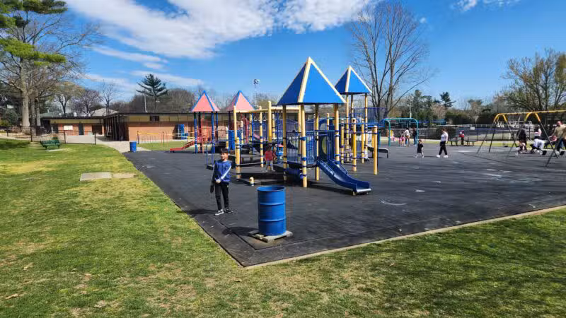 Syosset-Woodbury Community Park - Woodbury, NY