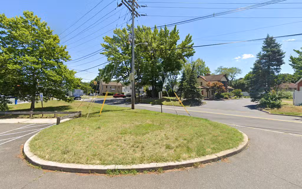 Henry Hudson Trail highland - Aberdeen Township, NJ