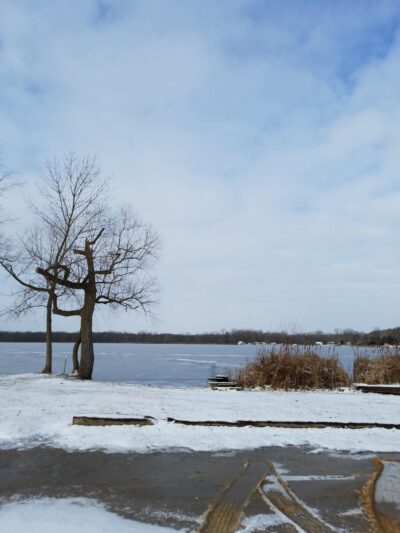 Bear Lake Public Access Site - Albion, IN