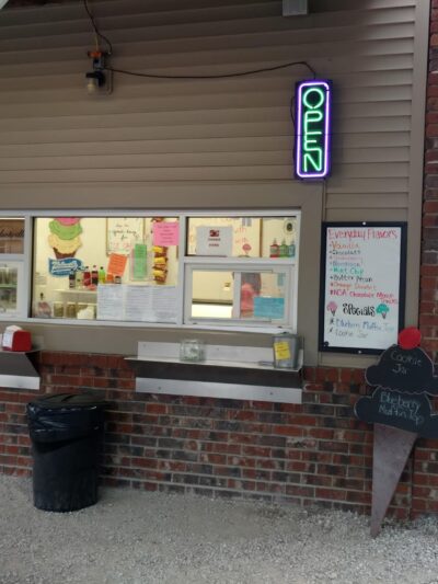 Cowabunga Creamery - Albion, IN