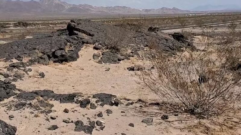 Amboy Crater Parking Lot and Trailhead - Amboy, CA