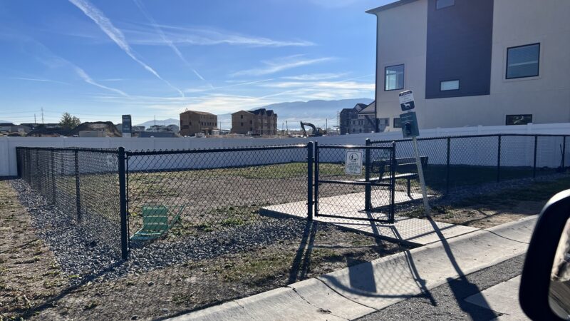 Willow Glen Home Owners Association Dog Park - American Fork, UT
