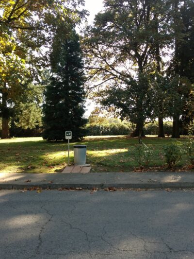 Dog Park w/Tables - Aurora, OR