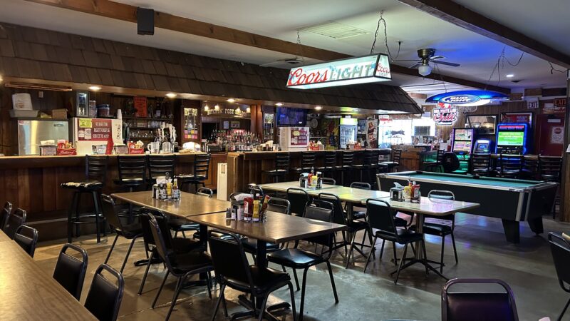 Hitchin' Post - Brady, NE