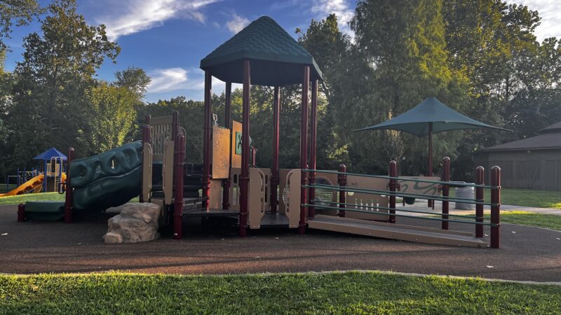 Memorial Park - Brentwood, MO