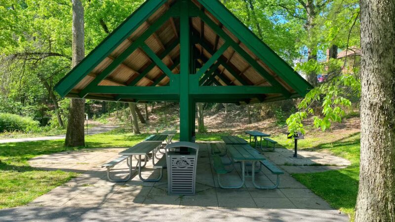 Memorial Park - Brentwood, MO