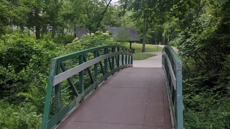 Memorial Park - Brentwood, MO