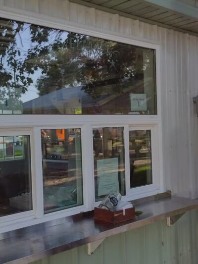 Bristow Ice Cream Shack (with Park & Splashpad) - Bristow, IA