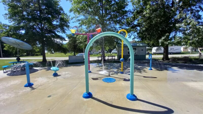 Bristow Ice Cream Shack (with Park & Splashpad) - Bristow, IA