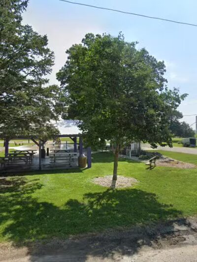 Bristow Ice Cream Shack (with Park & Splashpad) - Bristow, IA
