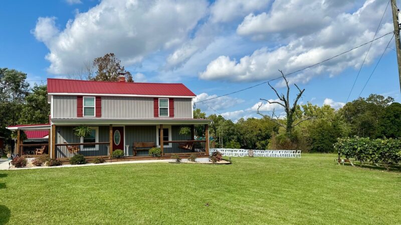 Lake Front Winery - Buffalo Junction, VA